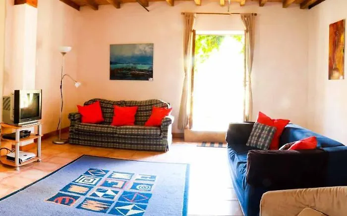 Le Hibou @ Le Prielle بيت للعطل