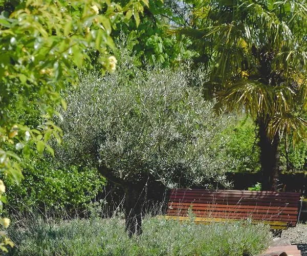 Le Hibou @ Le Prielle بيت للعطل